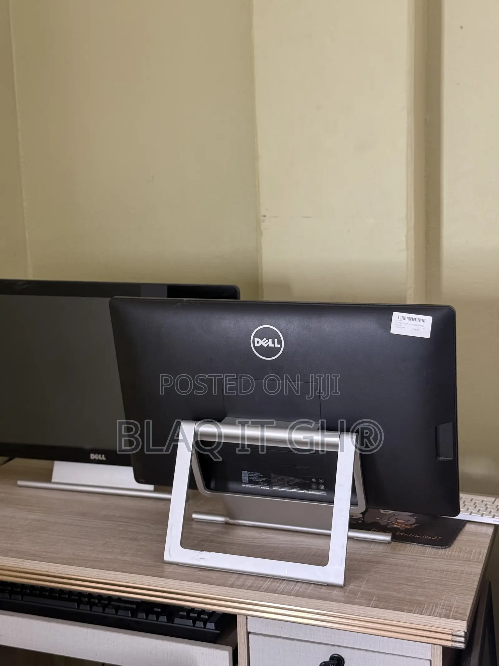 Dell 23 Inches FHD Touchscreen Monitor