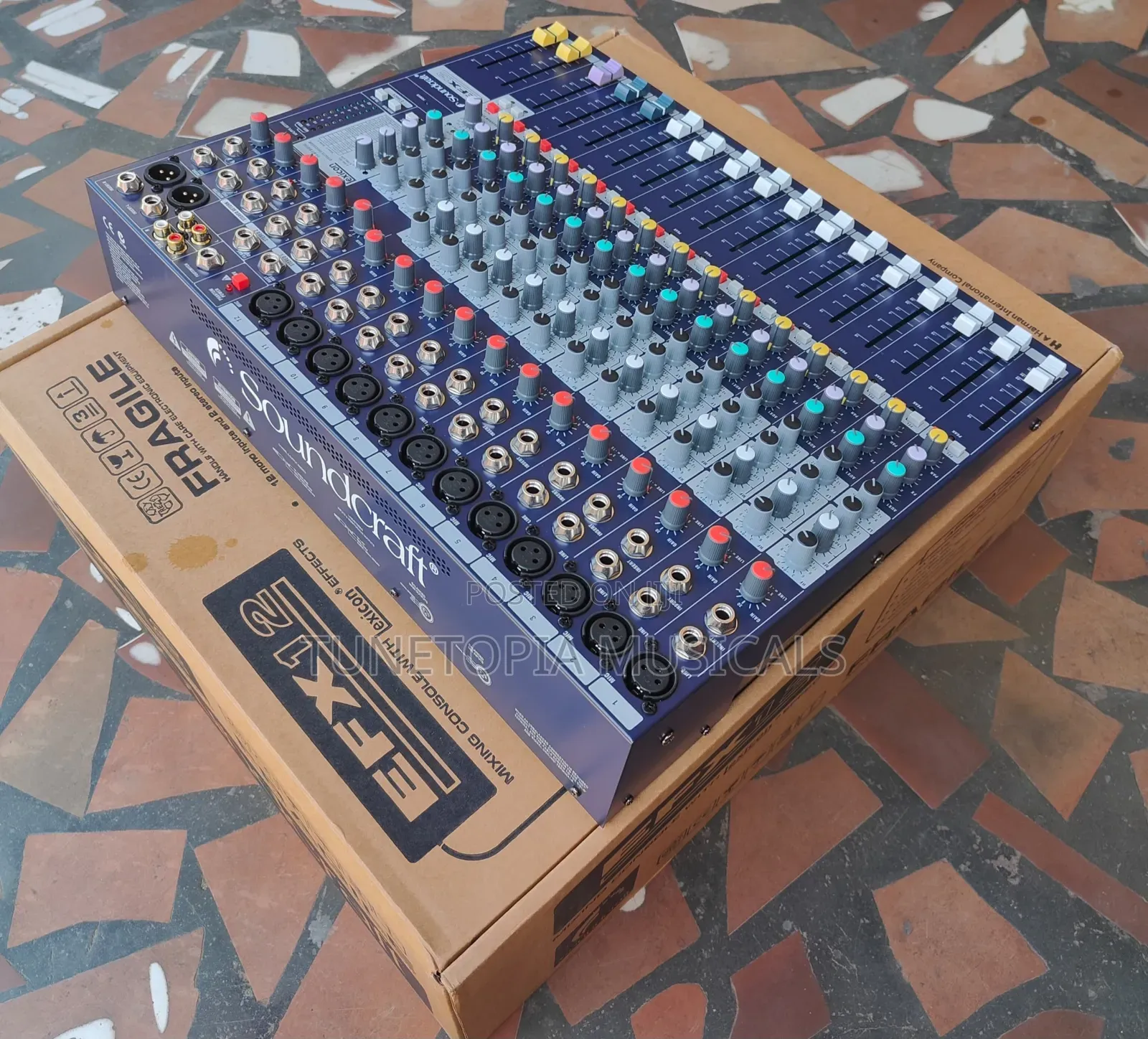 Soundcraft Efx12 12-Channel Analog Mixer