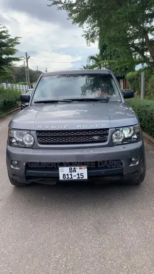 Land Rover Range Rover Sport HSE 4x4 (4.4L 8cyl 6A) 2009 Gray