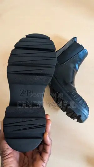 Zara Women's Boots (Size 37)
