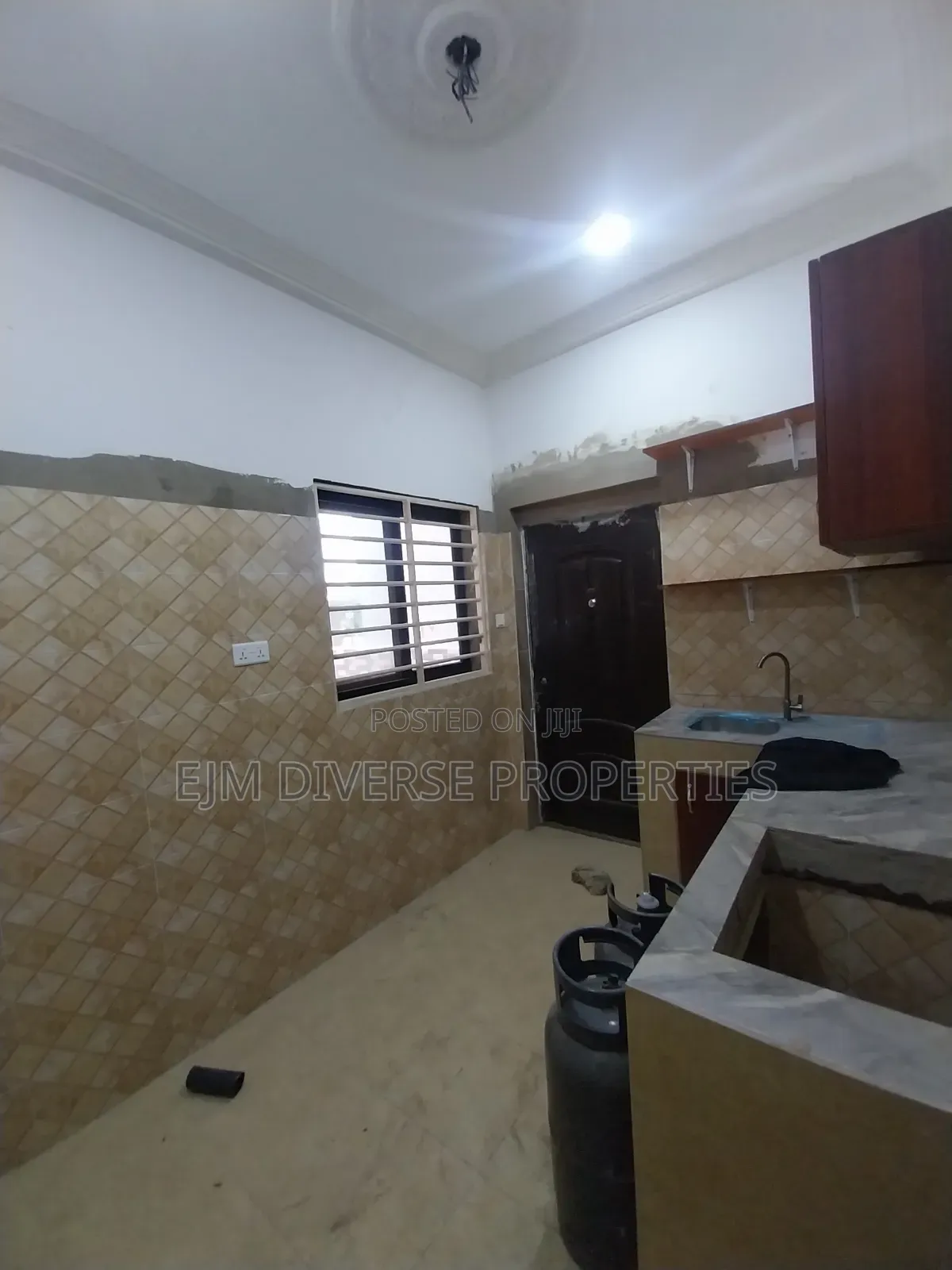 2bdrm Apartment in Lekma Hospital, Teshie for rent