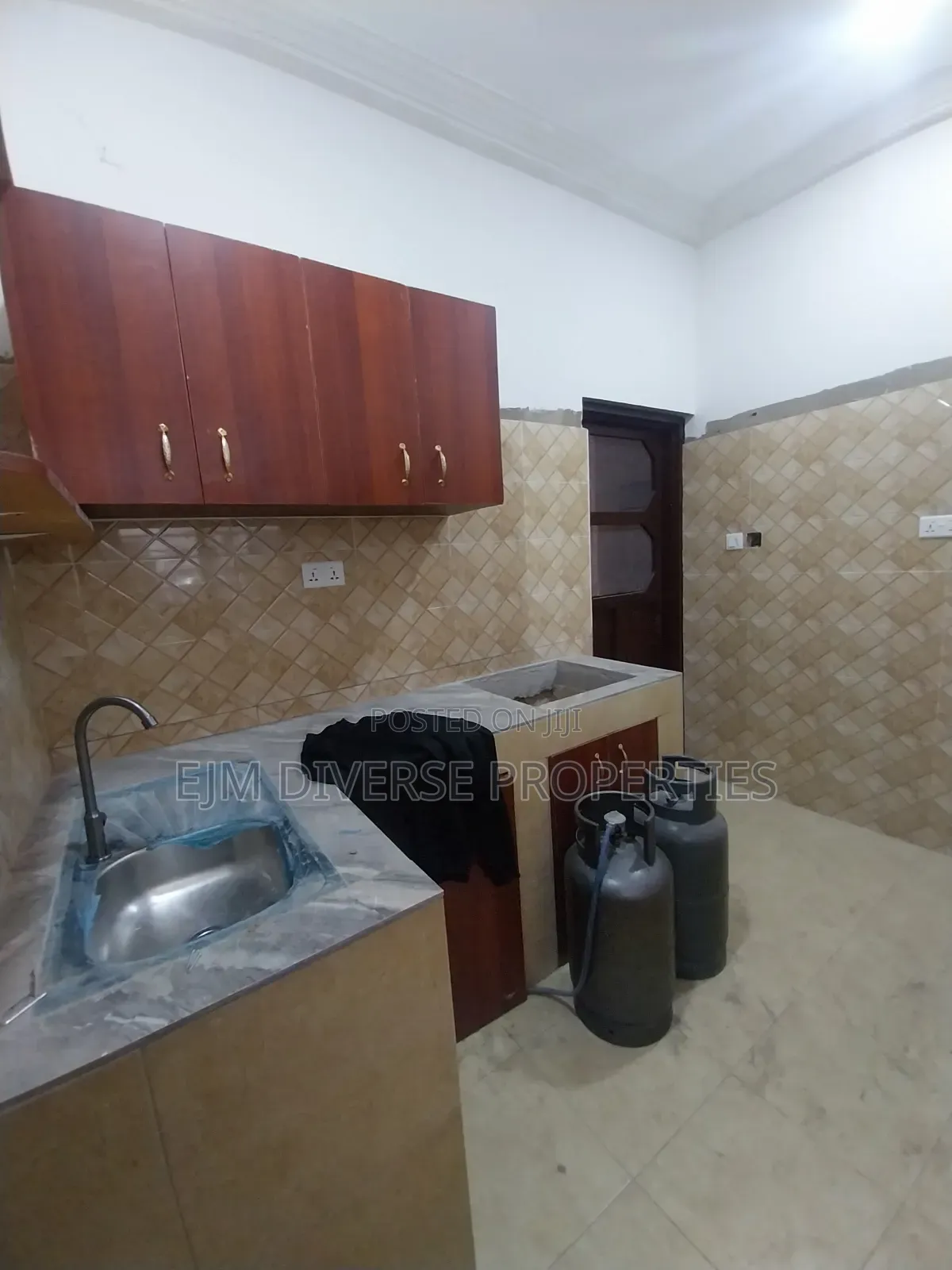 2bdrm Apartment in Lekma Hospital, Teshie for rent
