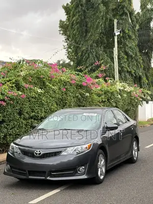 Toyota Camry L 4dr Sedan (2.5L 4cyl 6A) 2014 Gray