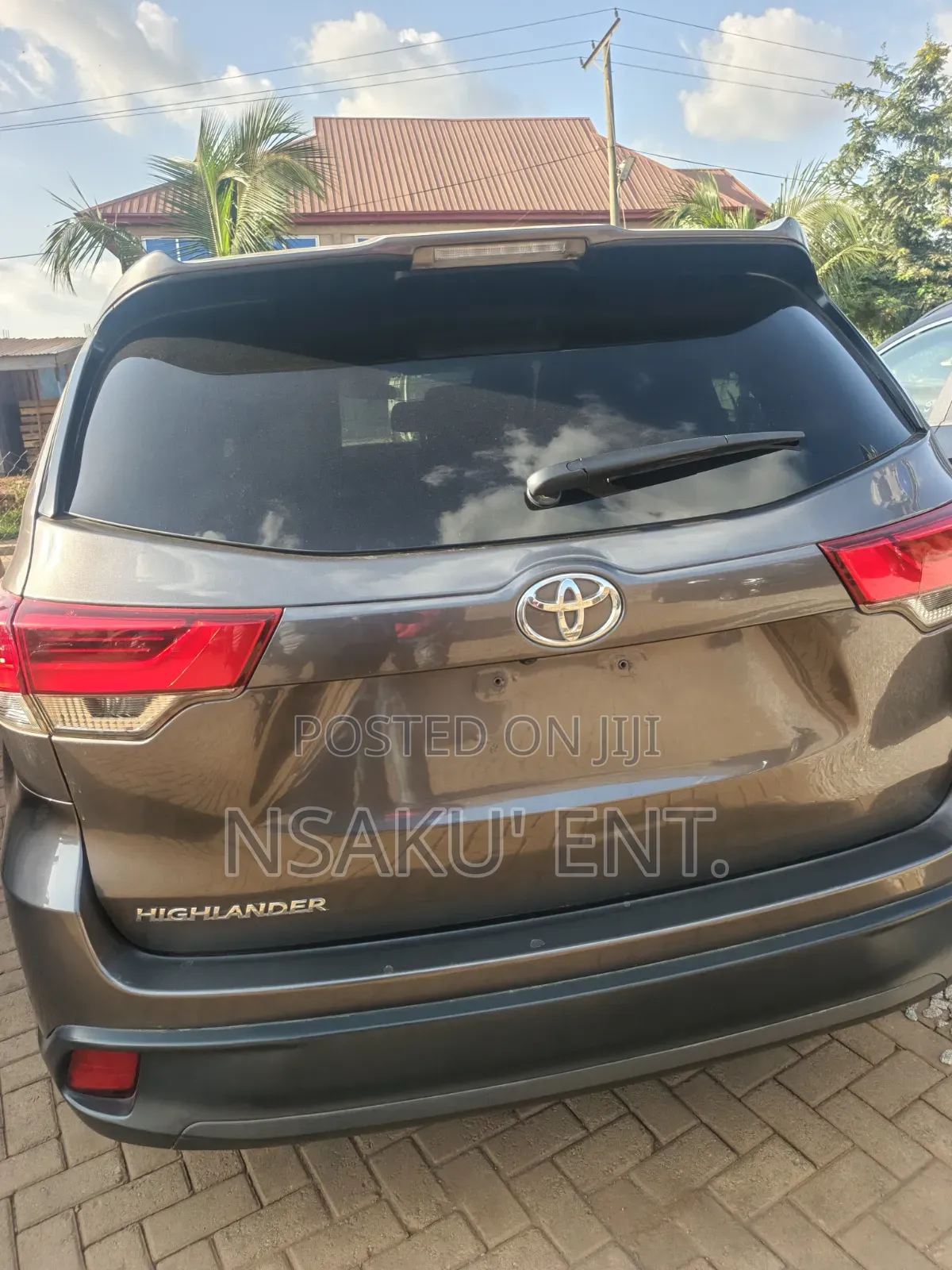 Toyota Highlander LE 4x2 (2.7L 4cyl 6A) 2017 Brown