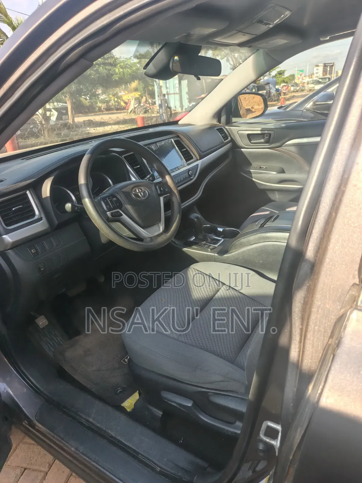 Toyota Highlander LE 4x2 (2.7L 4cyl 6A) 2017 Brown
