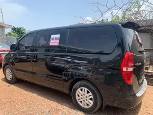 Hyundai Starex 2018 Black