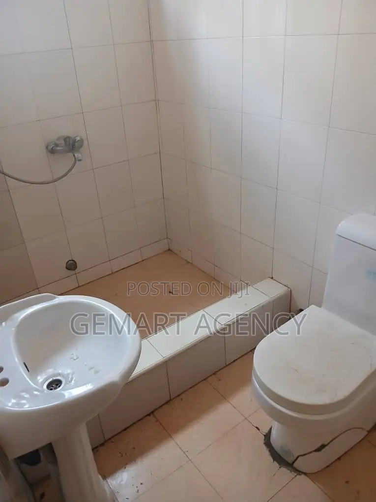 3bdrm House in Taifa for rent