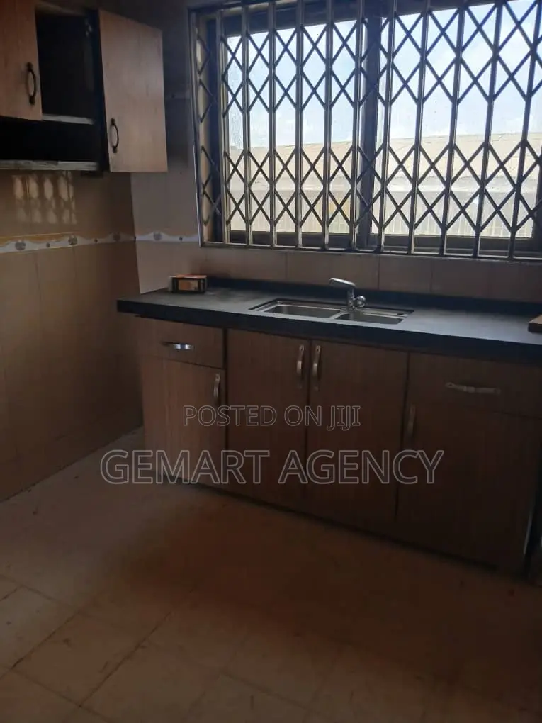 3bdrm House in Taifa for rent