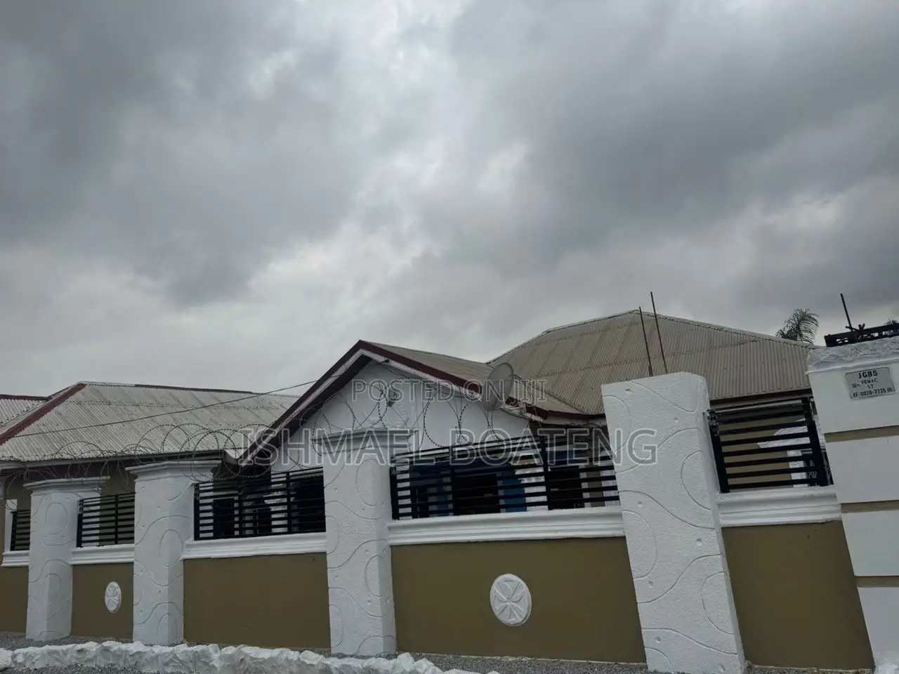 5bdrm House in Kwabre for sale
