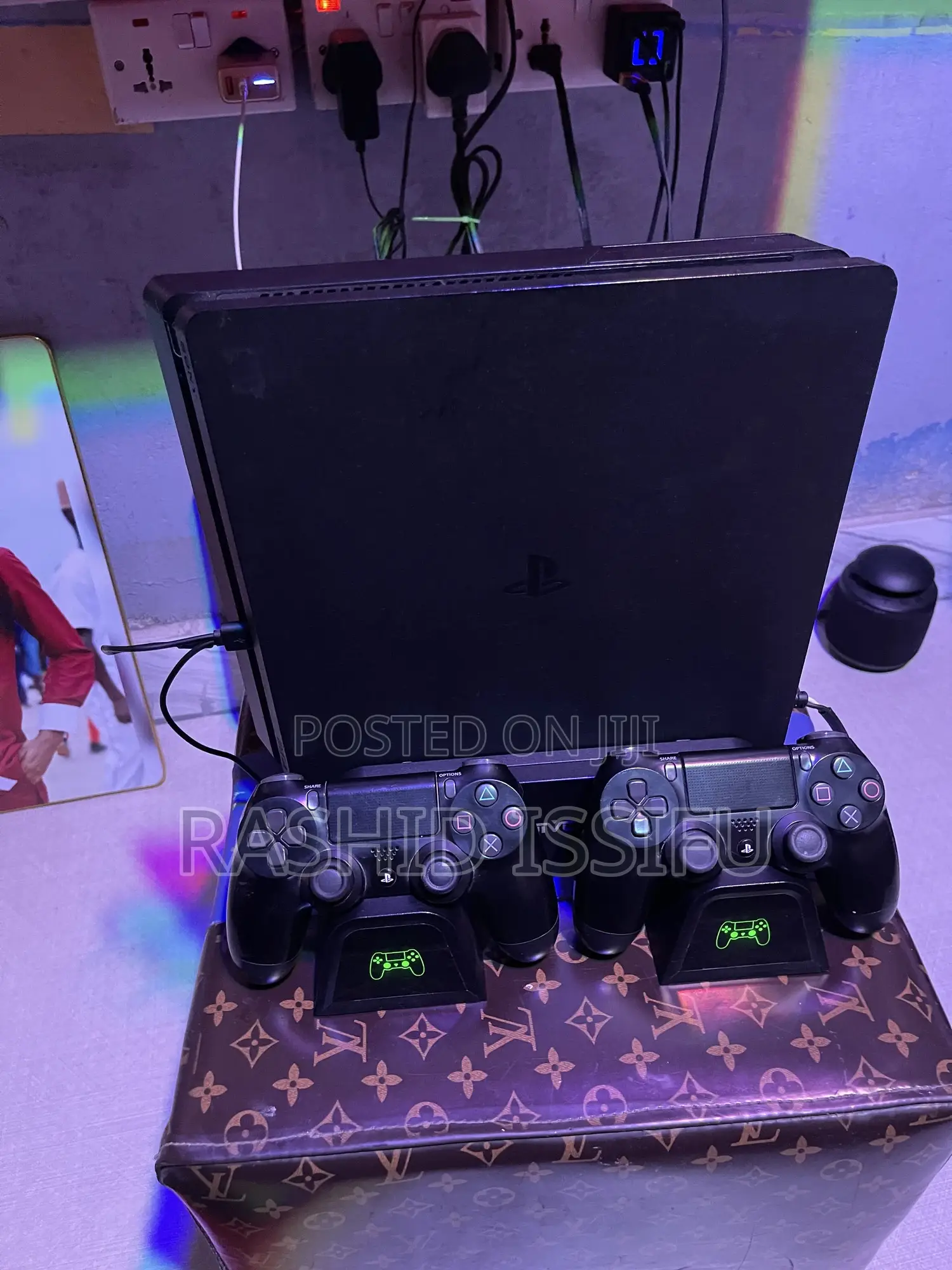 Ps4 Slim Jailbreak With 10+ Games 2 Original Controler Cooler/Charger