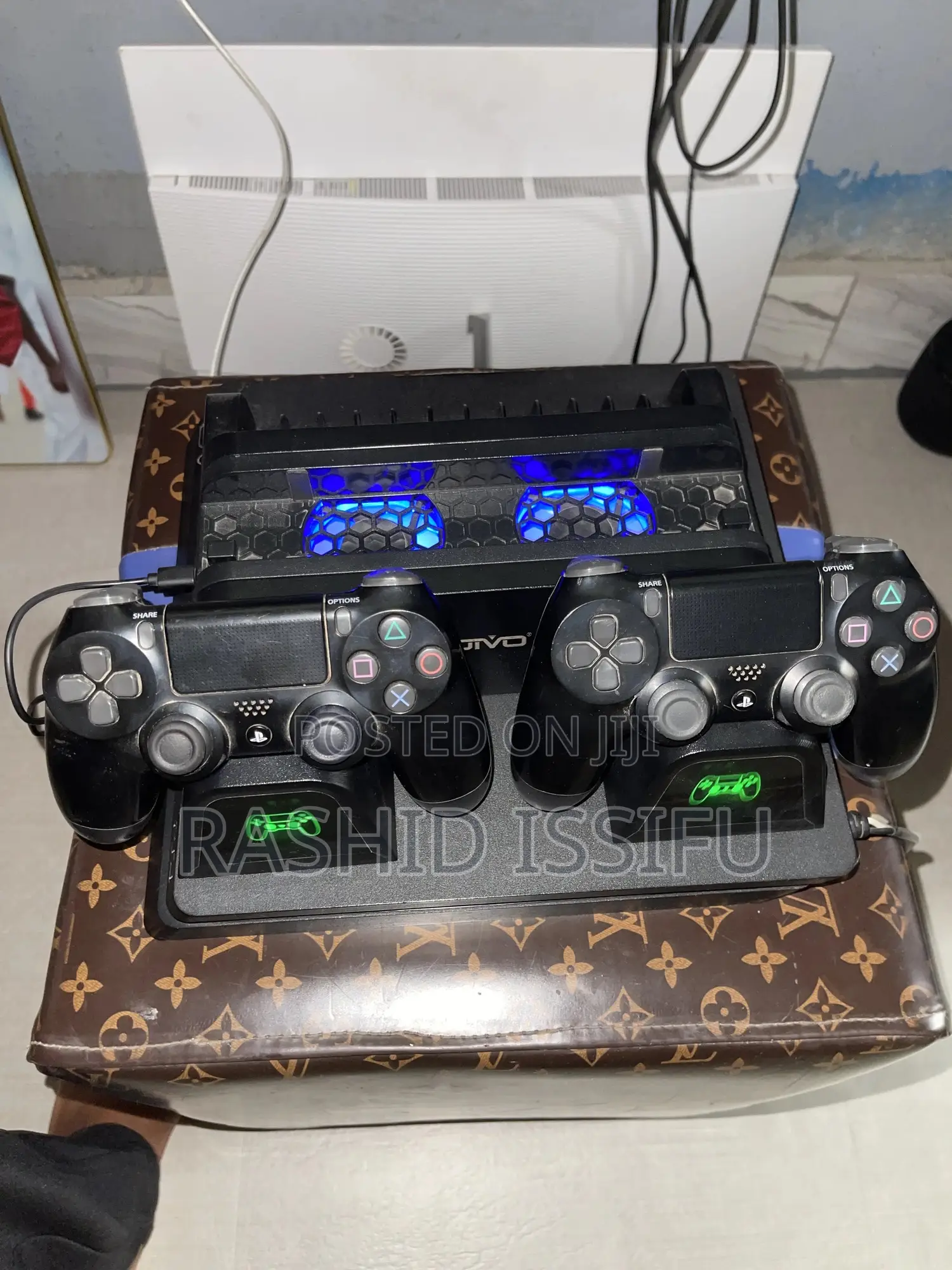 Ps4 Slim Jailbreak With 10+ Games 2 Original Controler Cooler/Charger