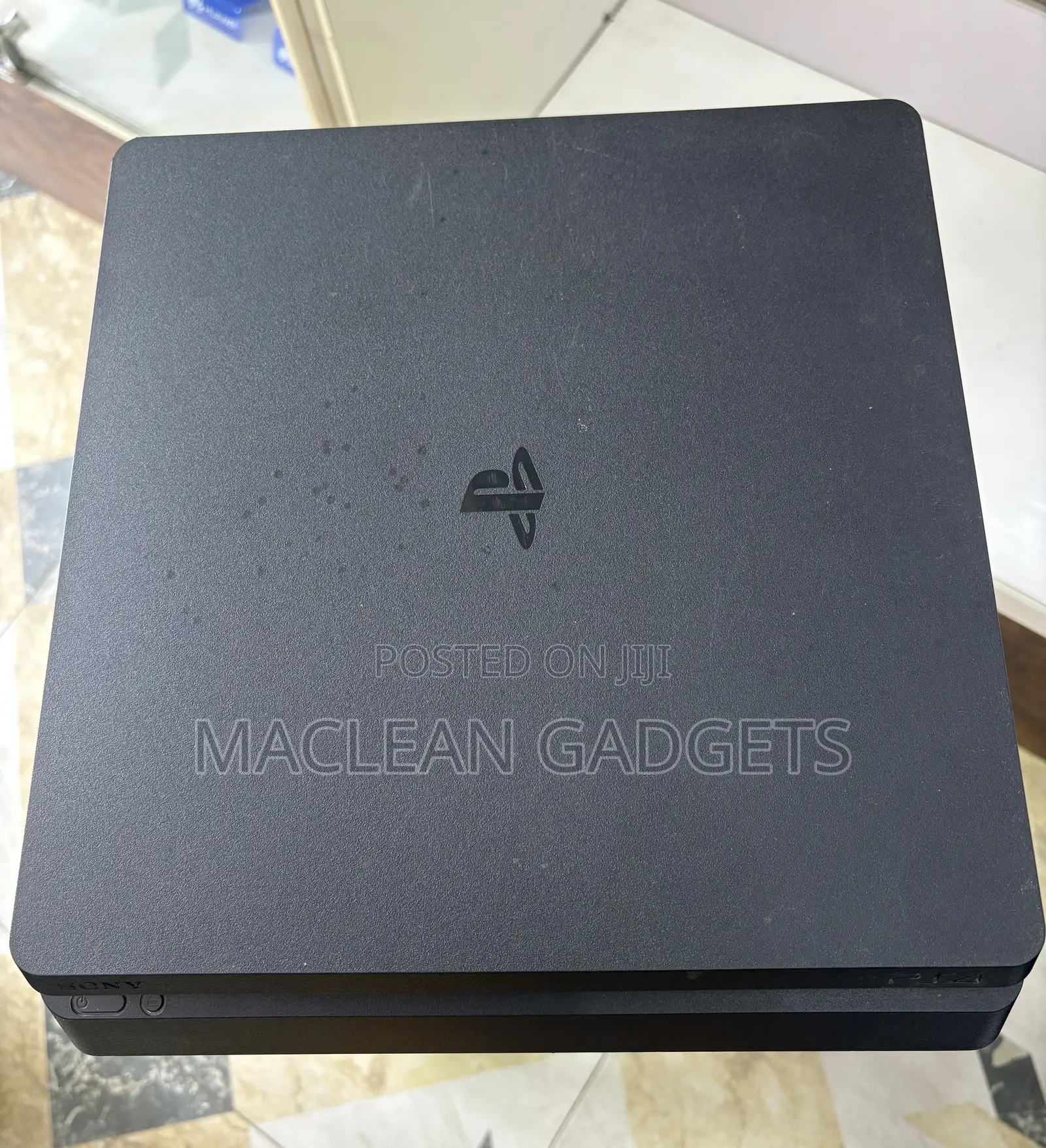 Playstation 4 Slim