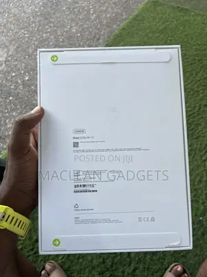New Apple iPad (2025) 256 GB Blue