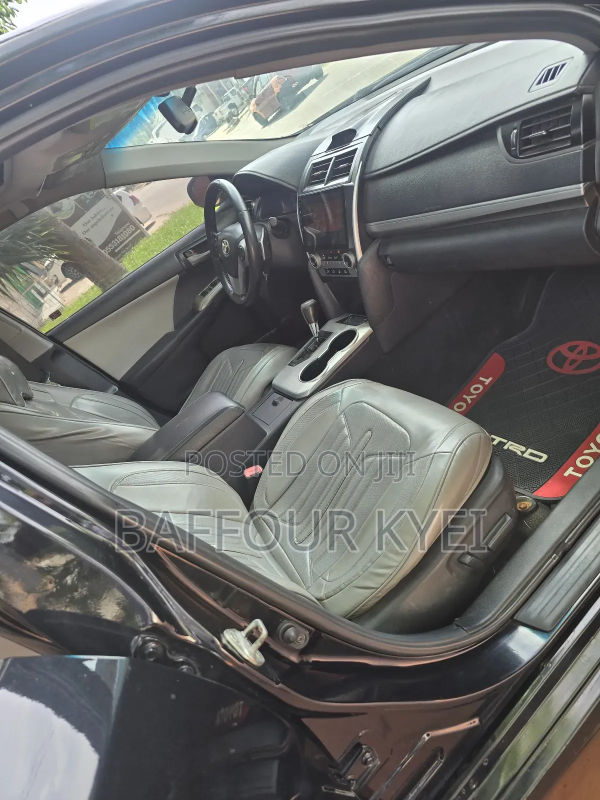 Toyota Camry SE 4dr Sedan (2.5L 4cyl 6A) 2013 Black