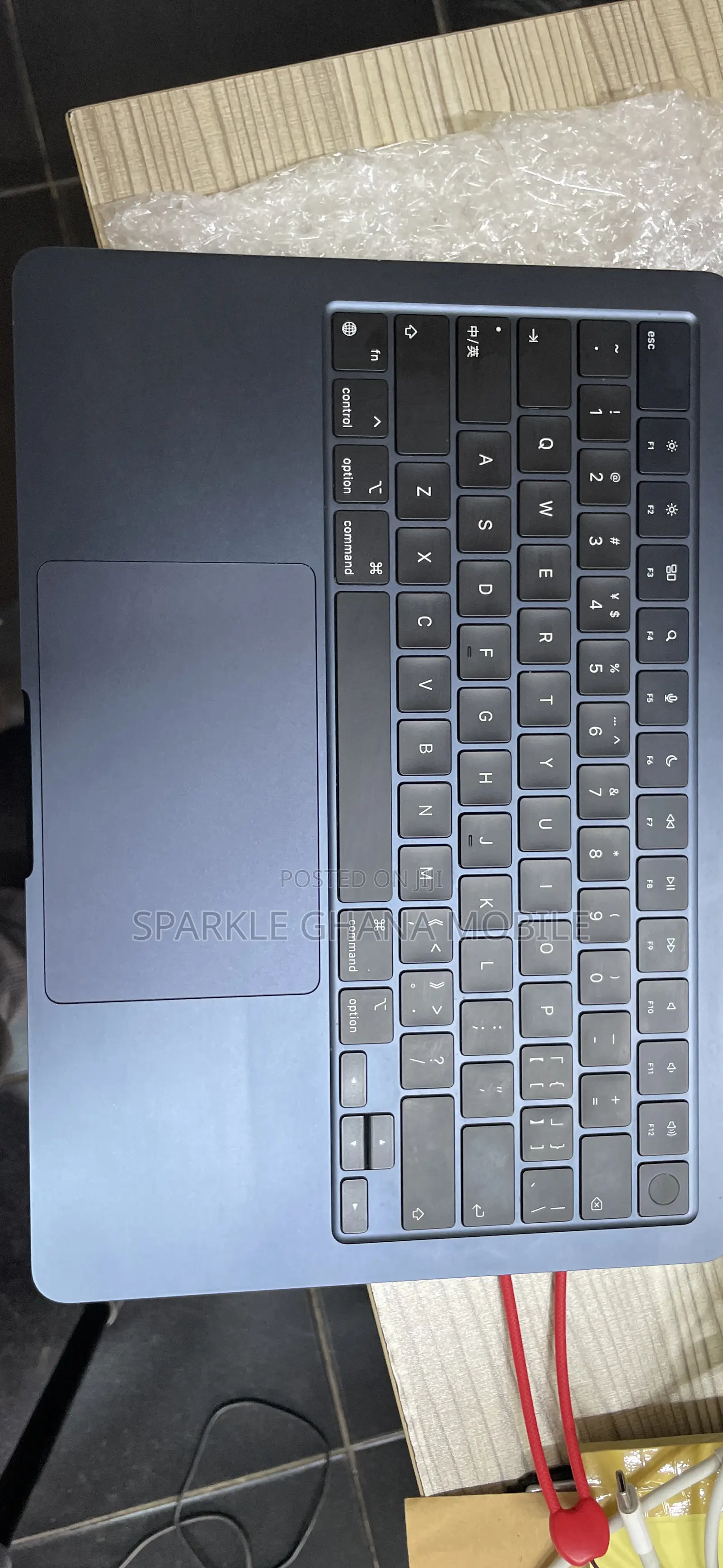 Laptop Apple MacBook Air 2022 M2 8GB Apple M2 eMMC 256GB