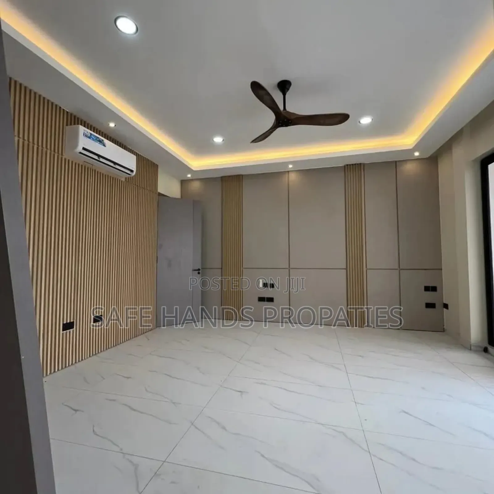 4bdrm House in Accra Metropolitan for sale