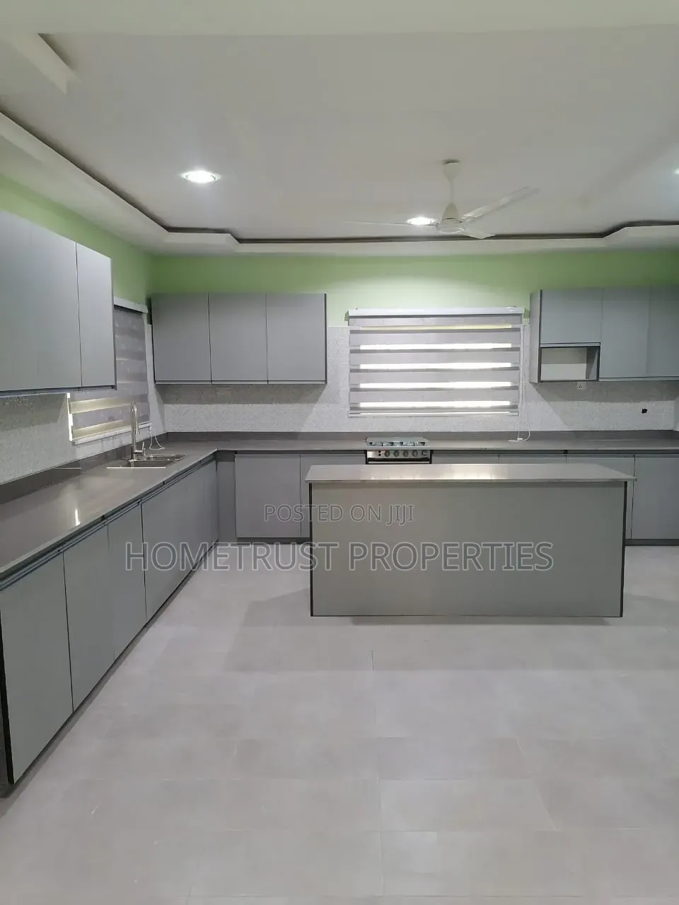 4bdrm House in Pokuase Abensu for sale