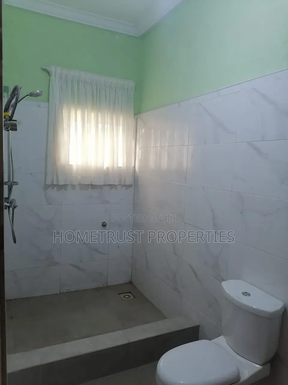4bdrm House in Pokuase Abensu for sale