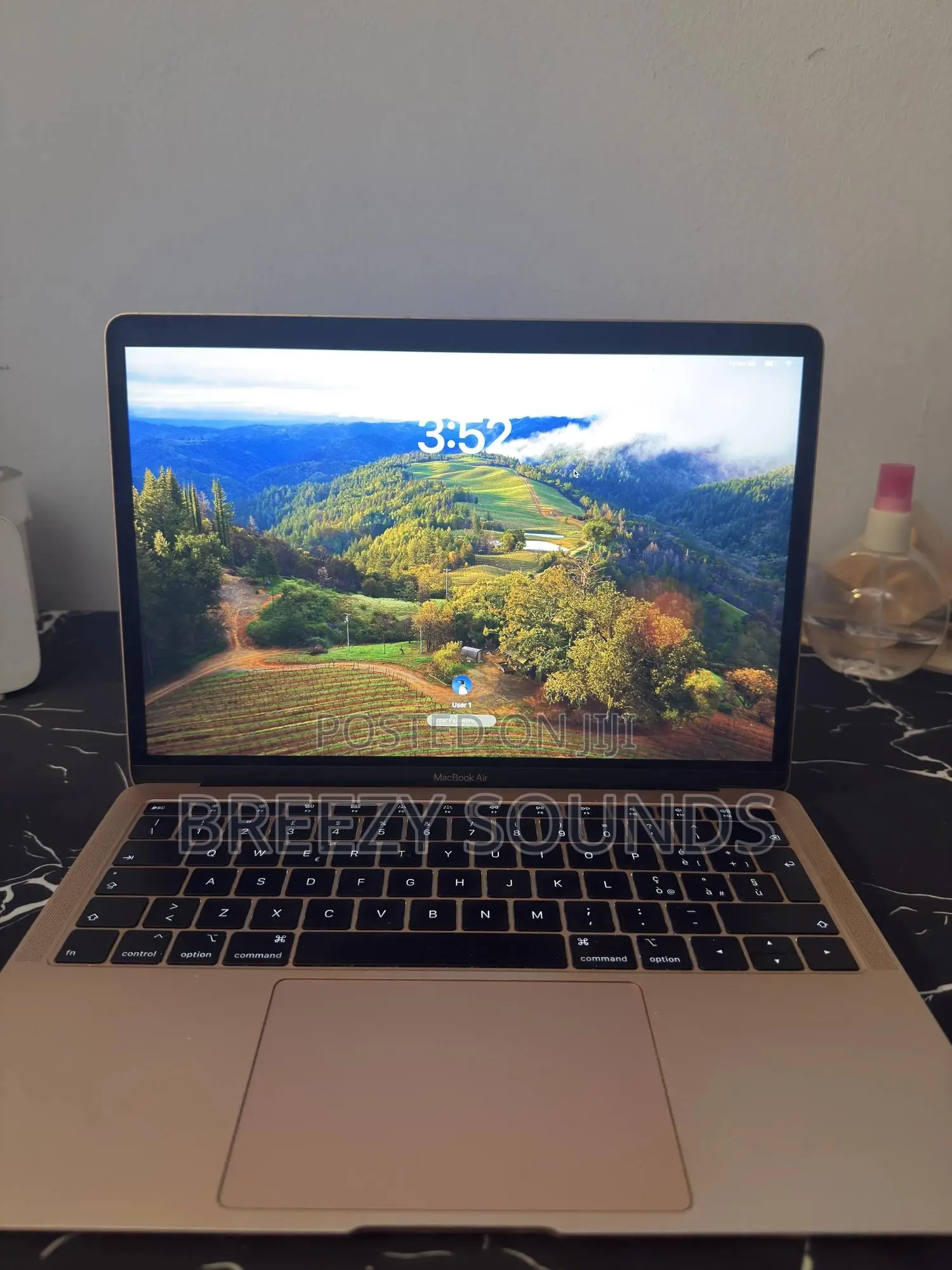 Laptop Apple MacBook 2018 8GB Intel Core i5 SSD 256GB