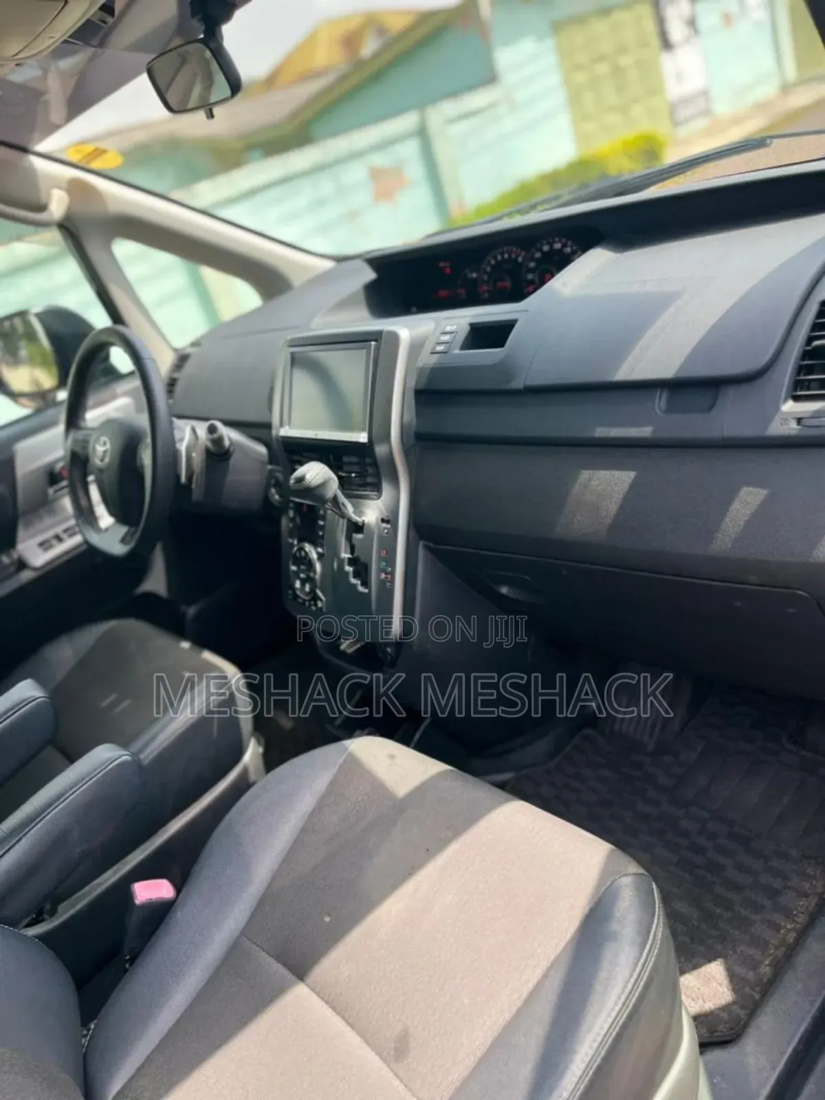 Toyota Voxy 2013 Black