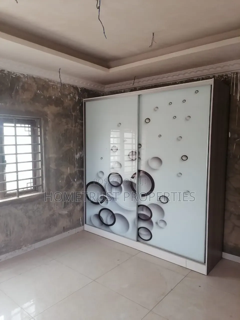 5bdrm Duplex in Amasaman Sapeiman for sale