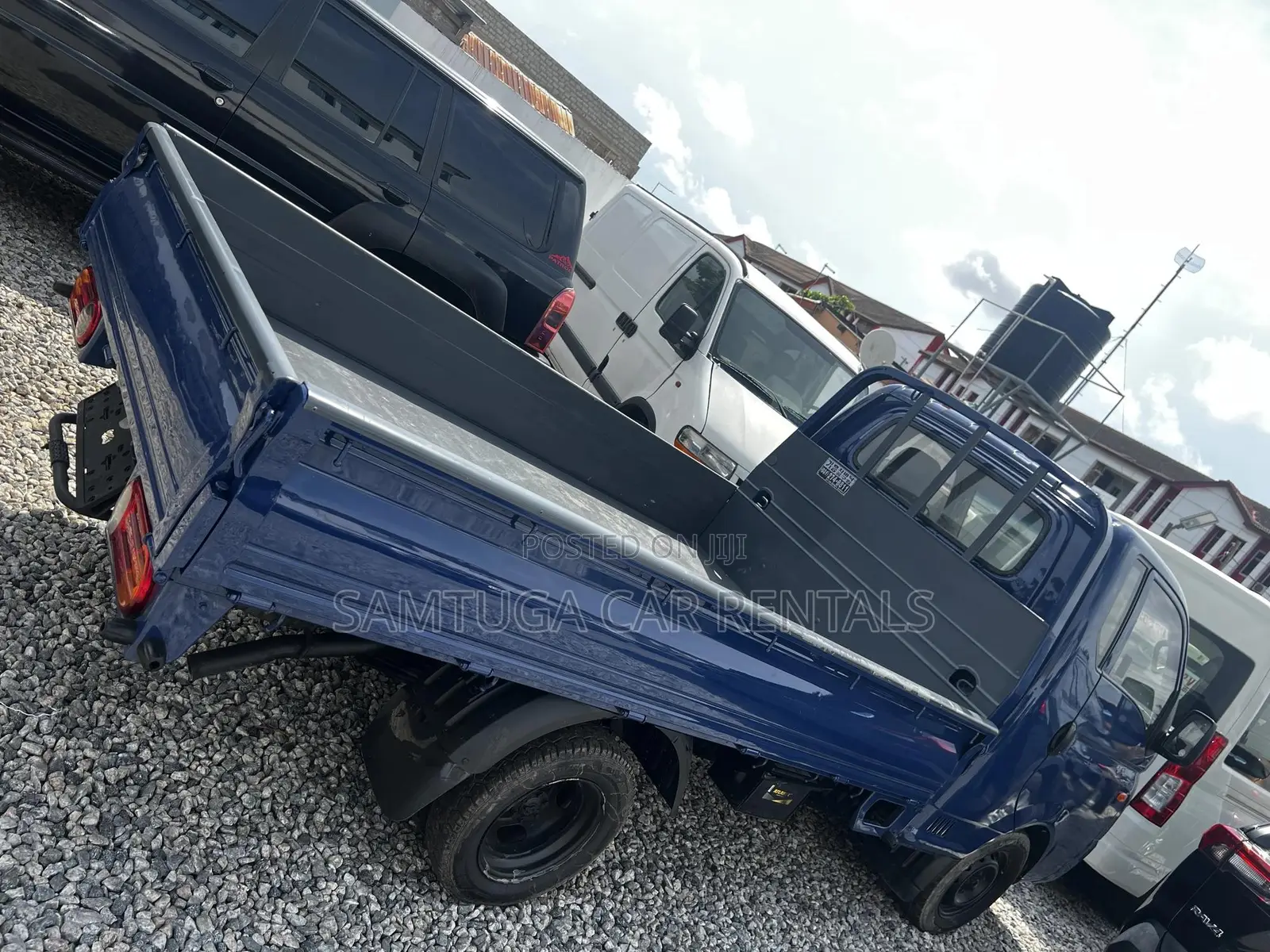 Kia Bongo Track