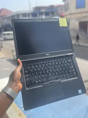 Laptop Dell Latitude 5490 16GB Intel Core i7 SSD 256GB