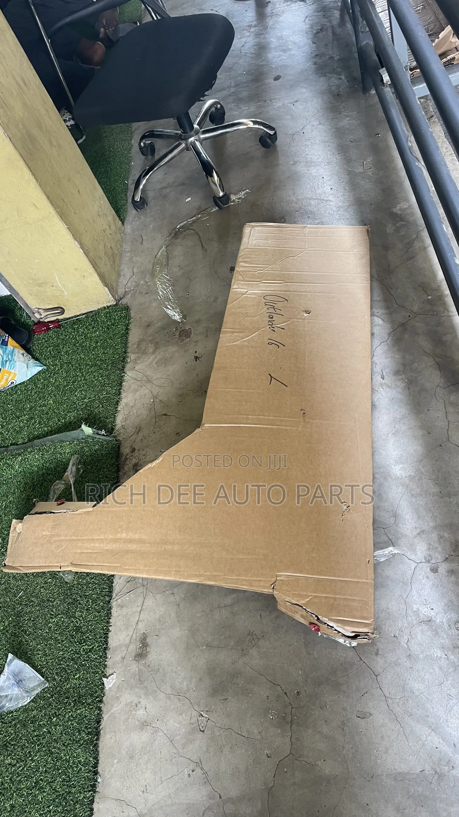 Mitsubishi Outlander 16 Fender 2016, 2017, 2018, 2019, 2020 Right/Left