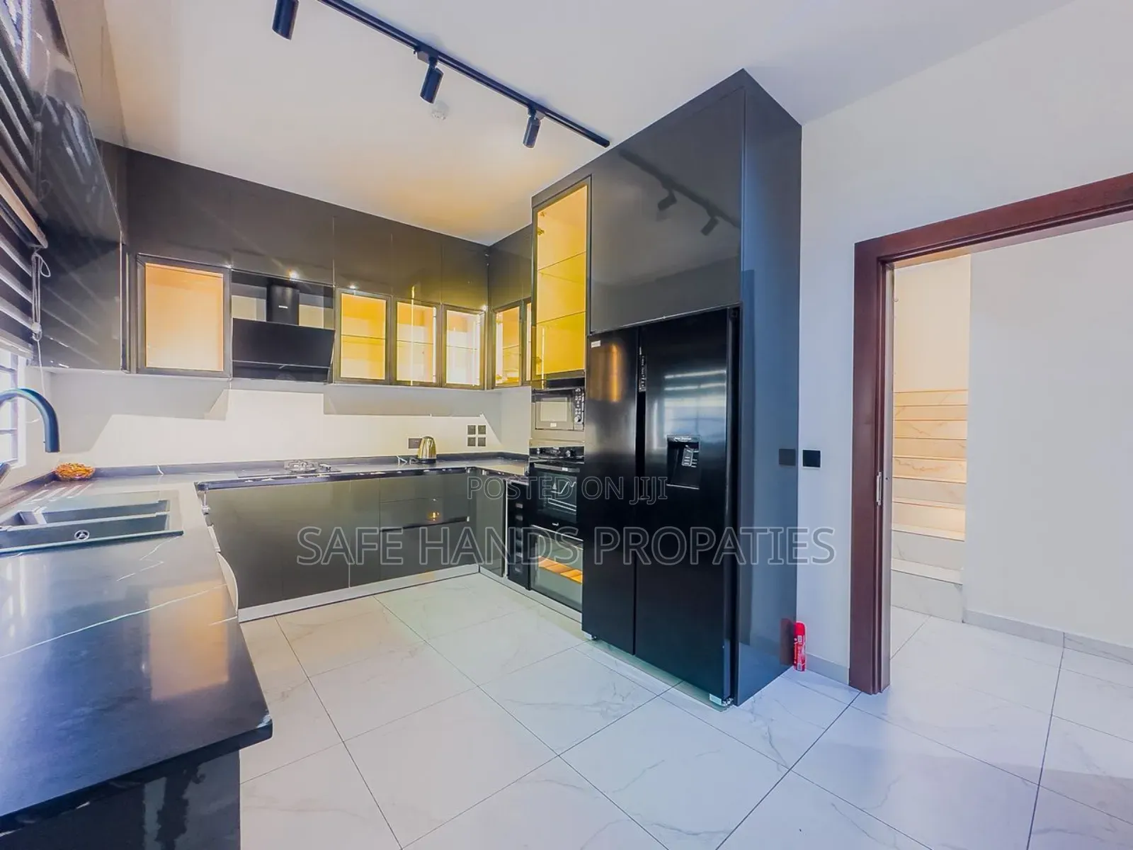 Furnished 3bdrm House in Accra Metropolitan for sale