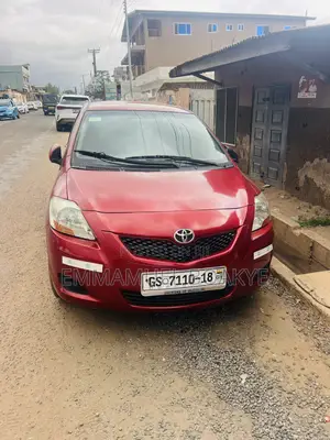 Toyota Yaris 2010 Red