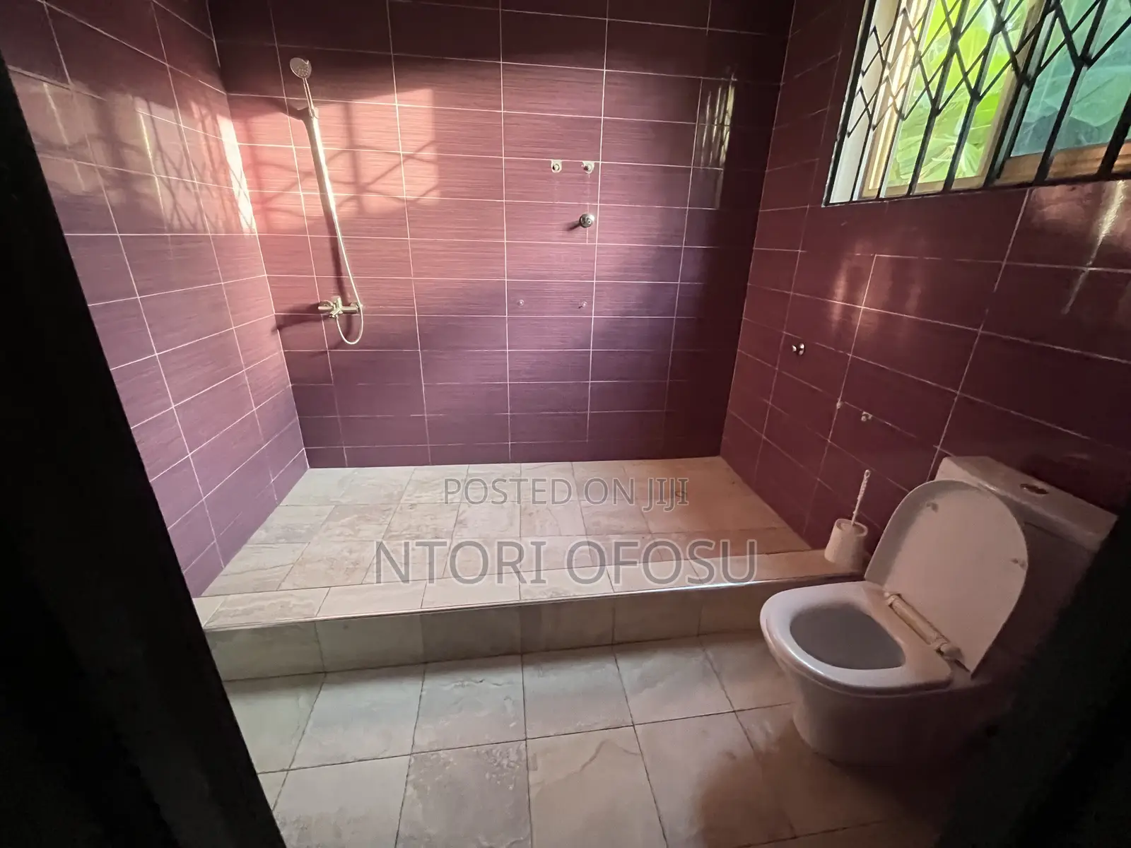 3bdrm Apartment in Asore Junction for rent