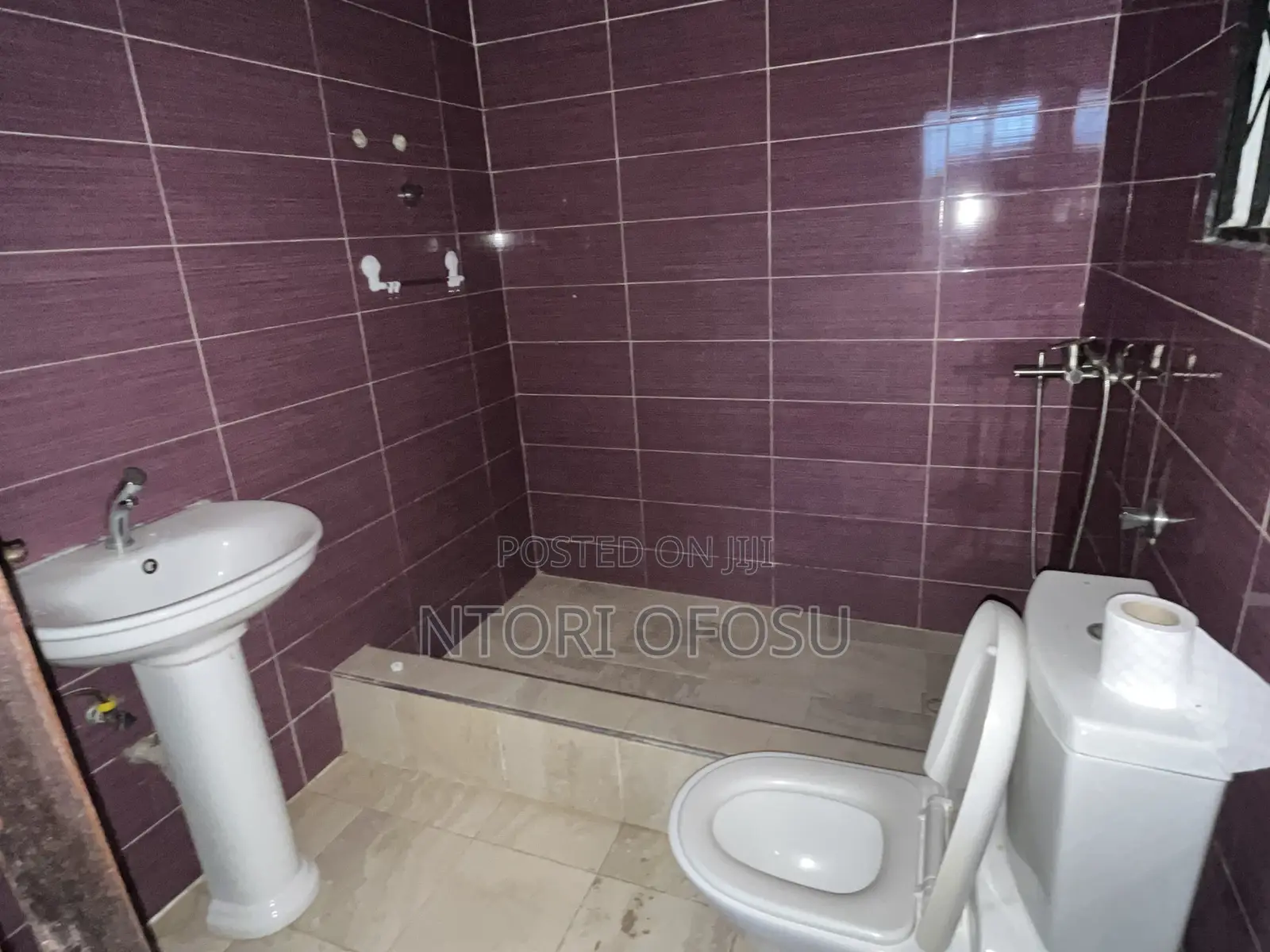 3bdrm Apartment in Asore Junction for rent