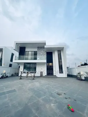 4bdrm House in Accra Metropolitan for sale