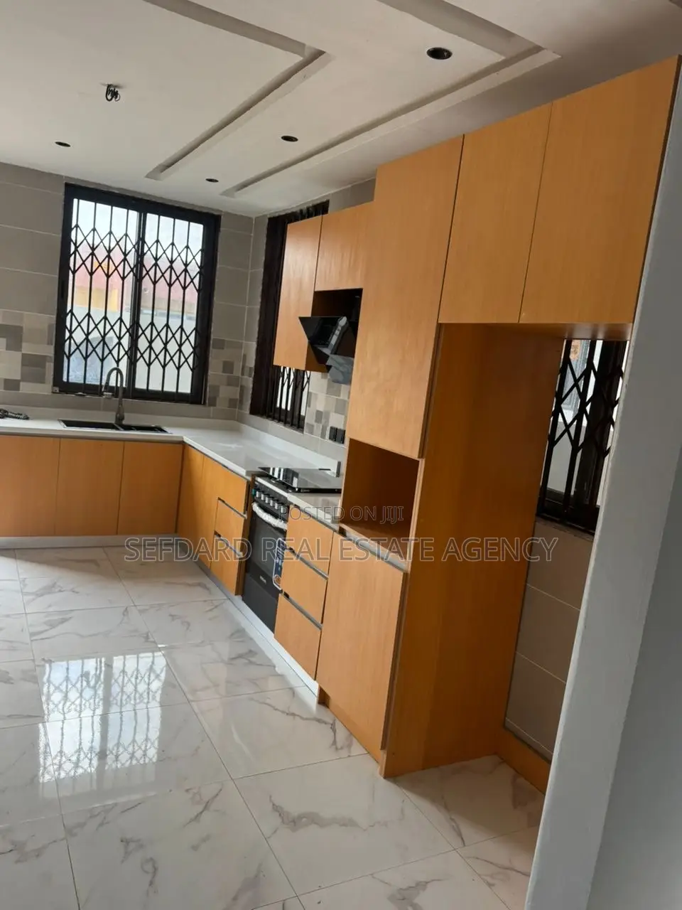 3bdrm Duplex in Sefdard Properties, Achimota for rent