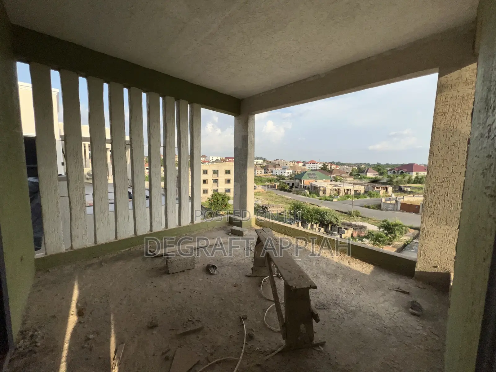 6bdrm House in Hilltop Estate, Kumasi Metropolitan for sale