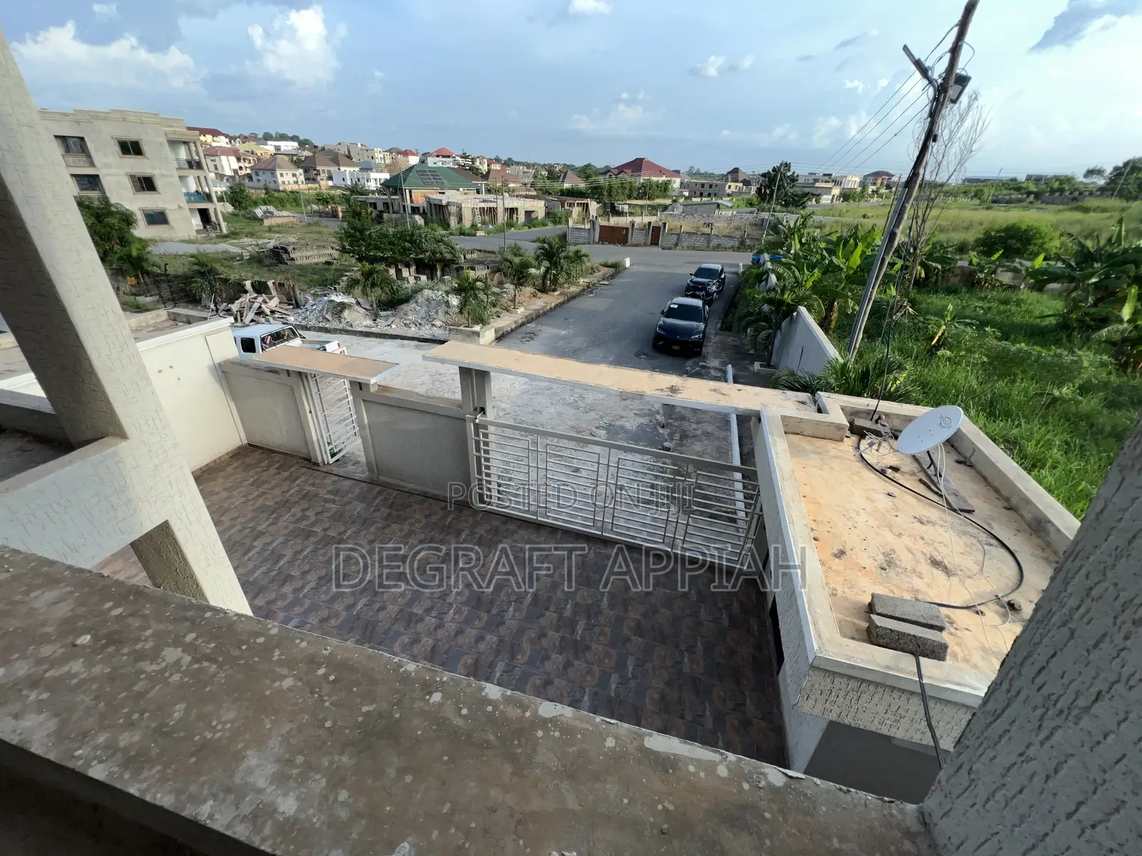 6bdrm House in Hilltop Estate, Kumasi Metropolitan for sale