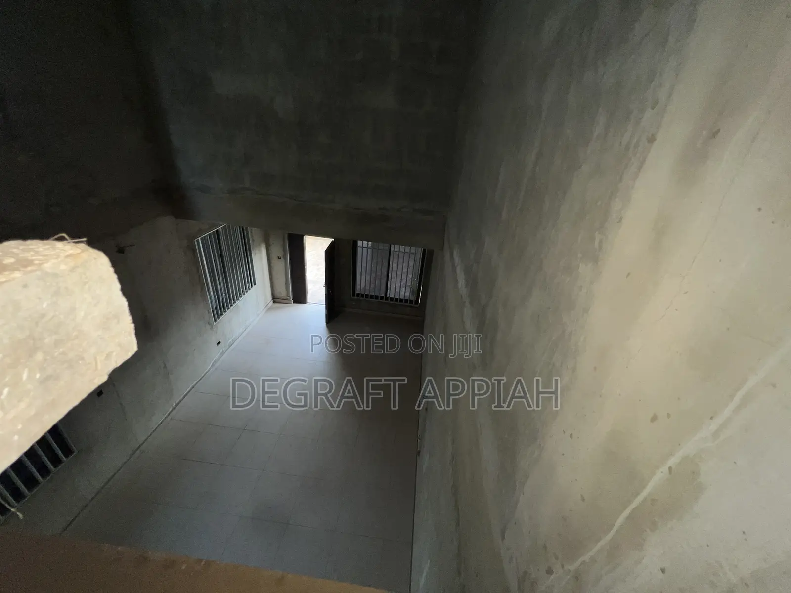 6bdrm House in Hilltop Estate, Kumasi Metropolitan for sale