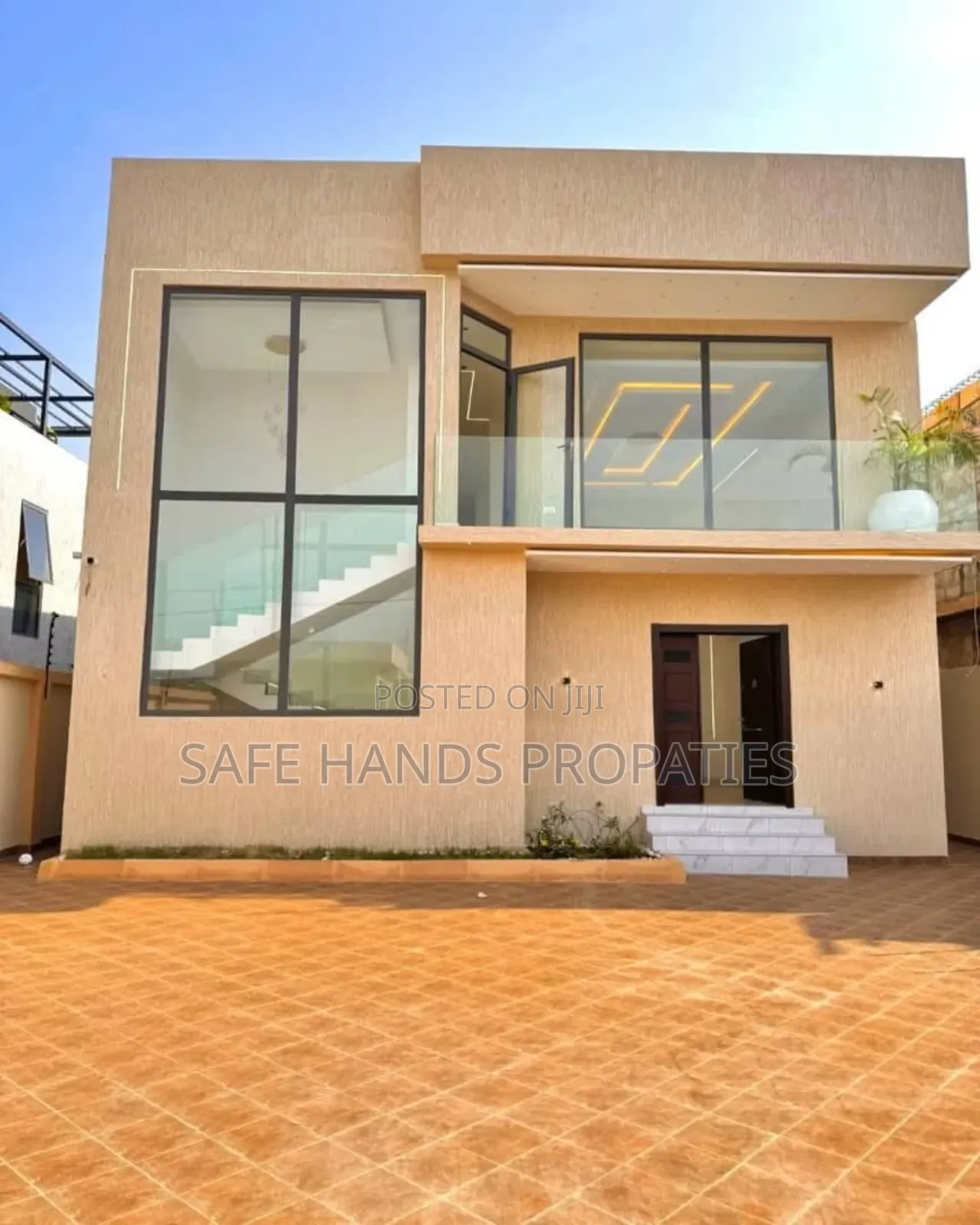 4bdrm House in Accra Metropolitan for sale