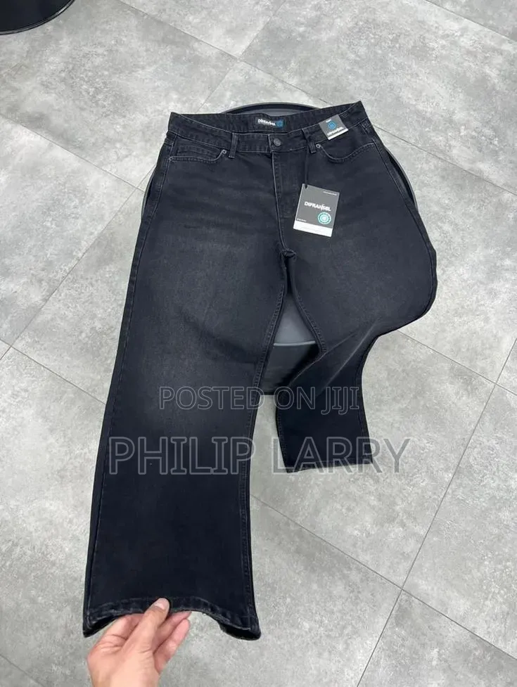 Male Baggy Jeans