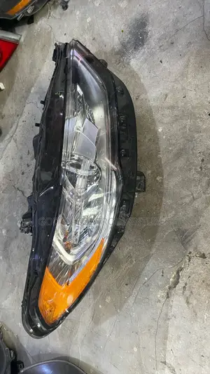Ford Fusion 2027 Headlight Pair