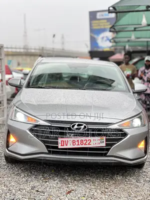 Hyundai Elantra 2020 Silver