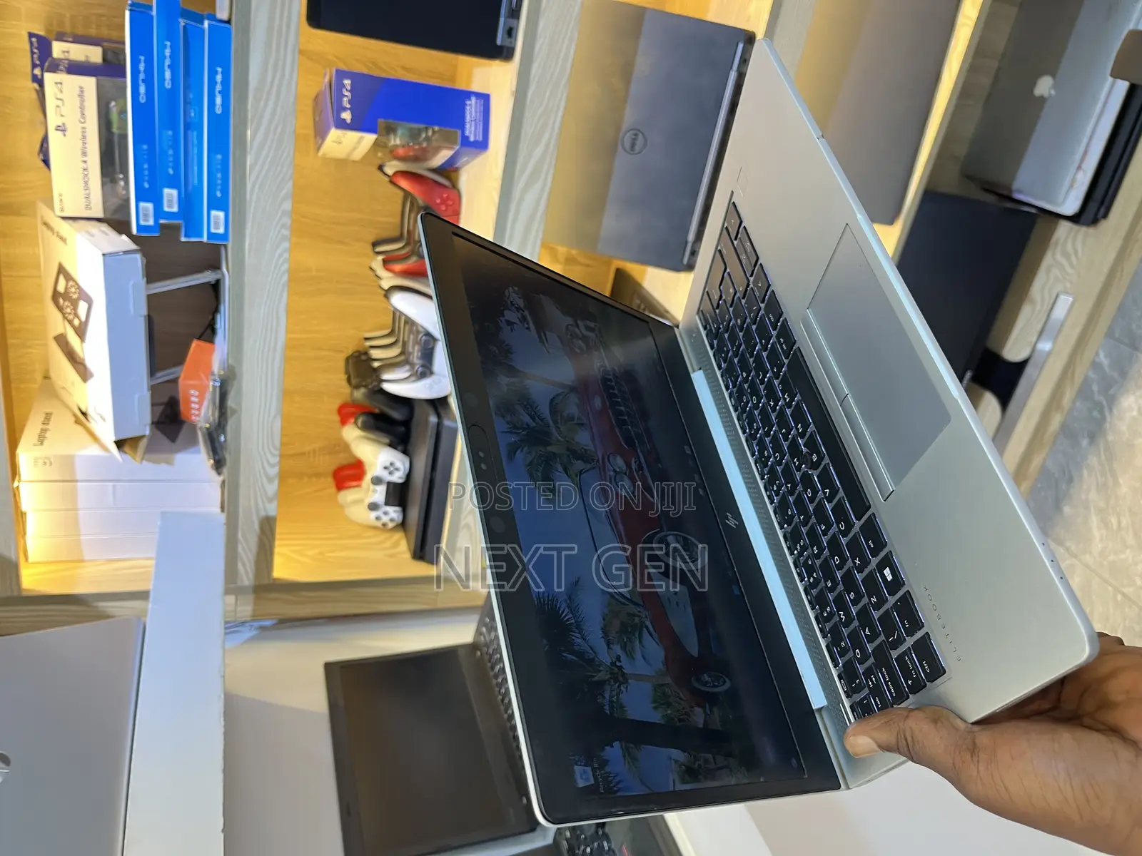 New Laptop HP EliteBook 735 G5 8GB AMD Ryzen 5 SSD 256GB