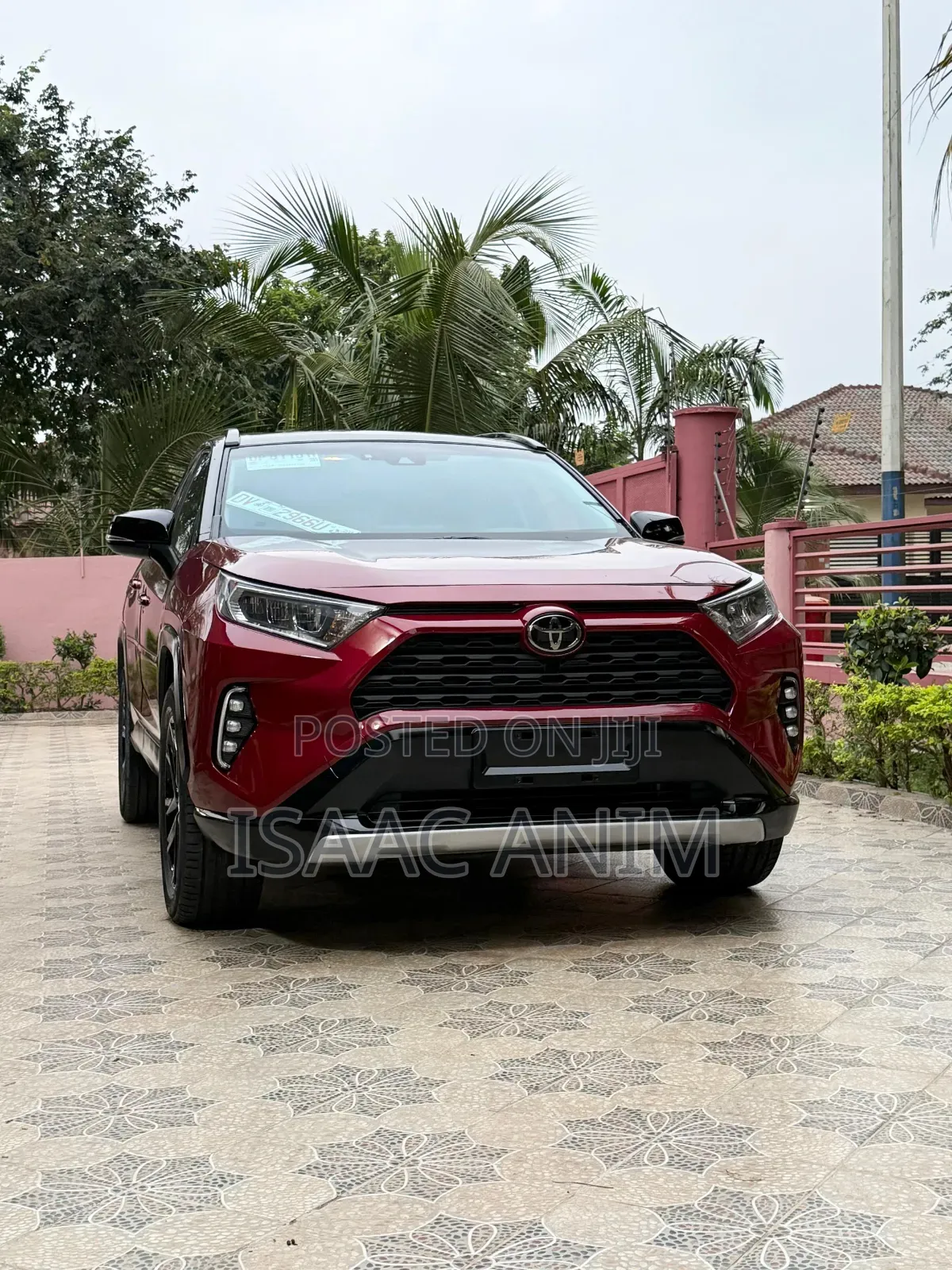 Toyota RAV4 XLE 2021 Burgundy