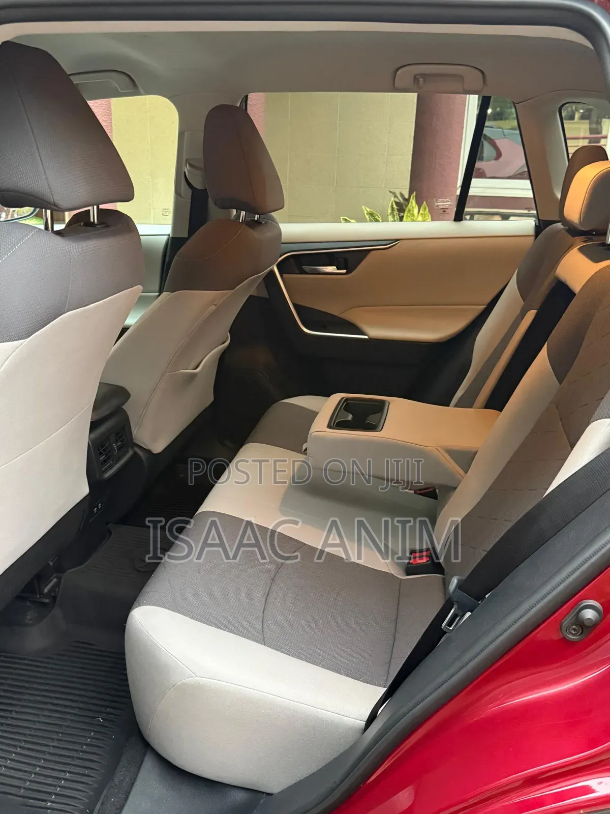 Toyota RAV4 XLE 2021 Burgundy