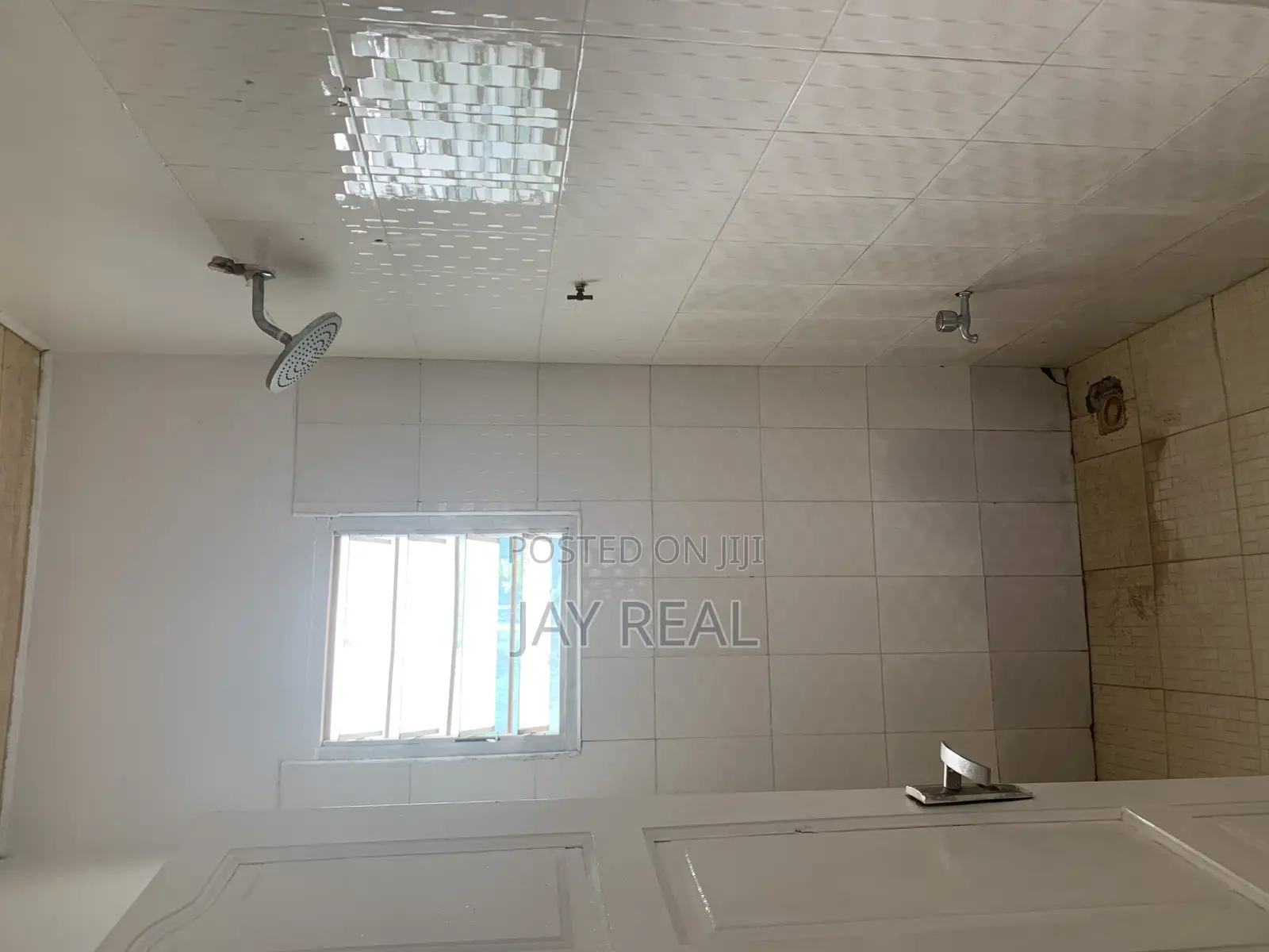 2bdrm House in Jay Real Estate., Budumburam for rent