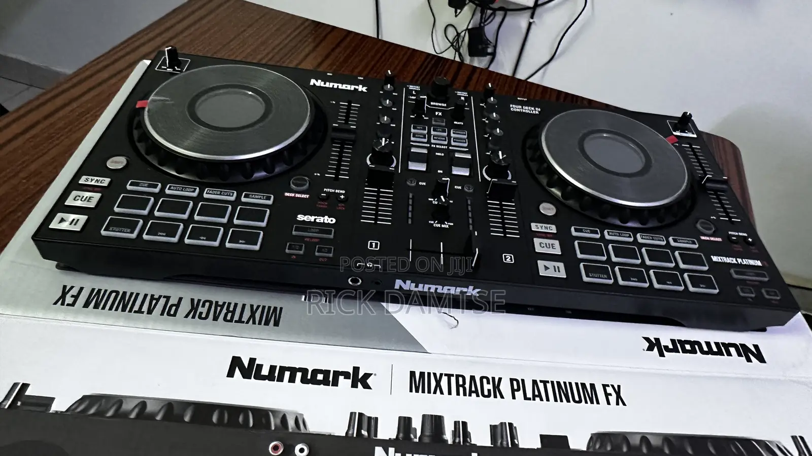 Mumark Mixtrack Platinum Fx