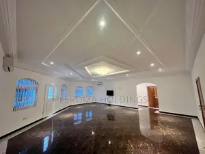 5bdrm Mansion in East Legon for rent