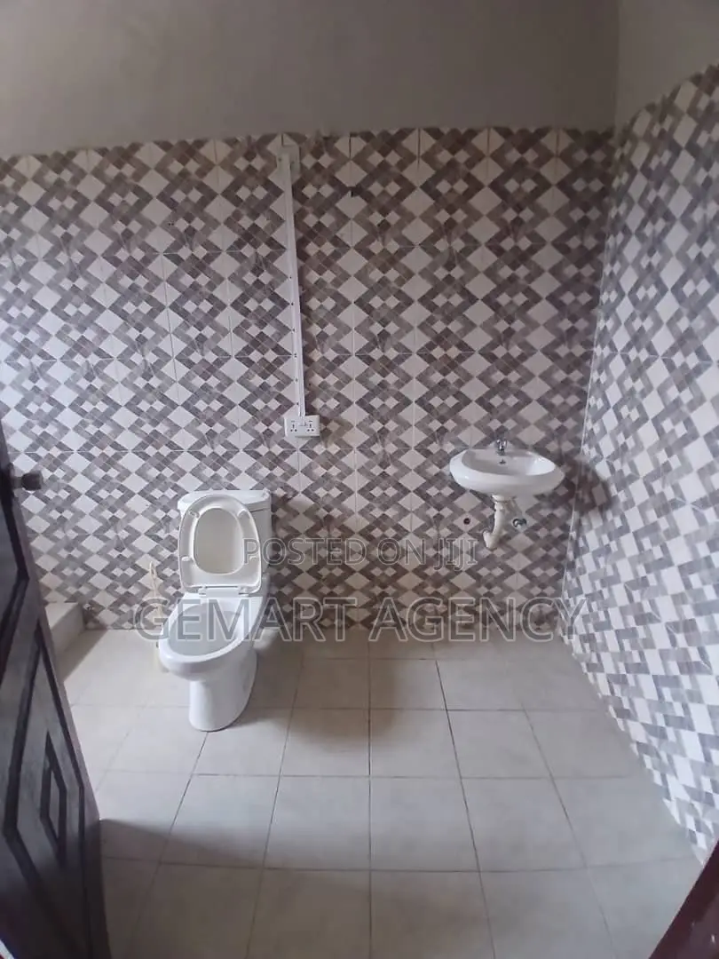 2bdrm Apartment in Taifa Mr Agyei for rent