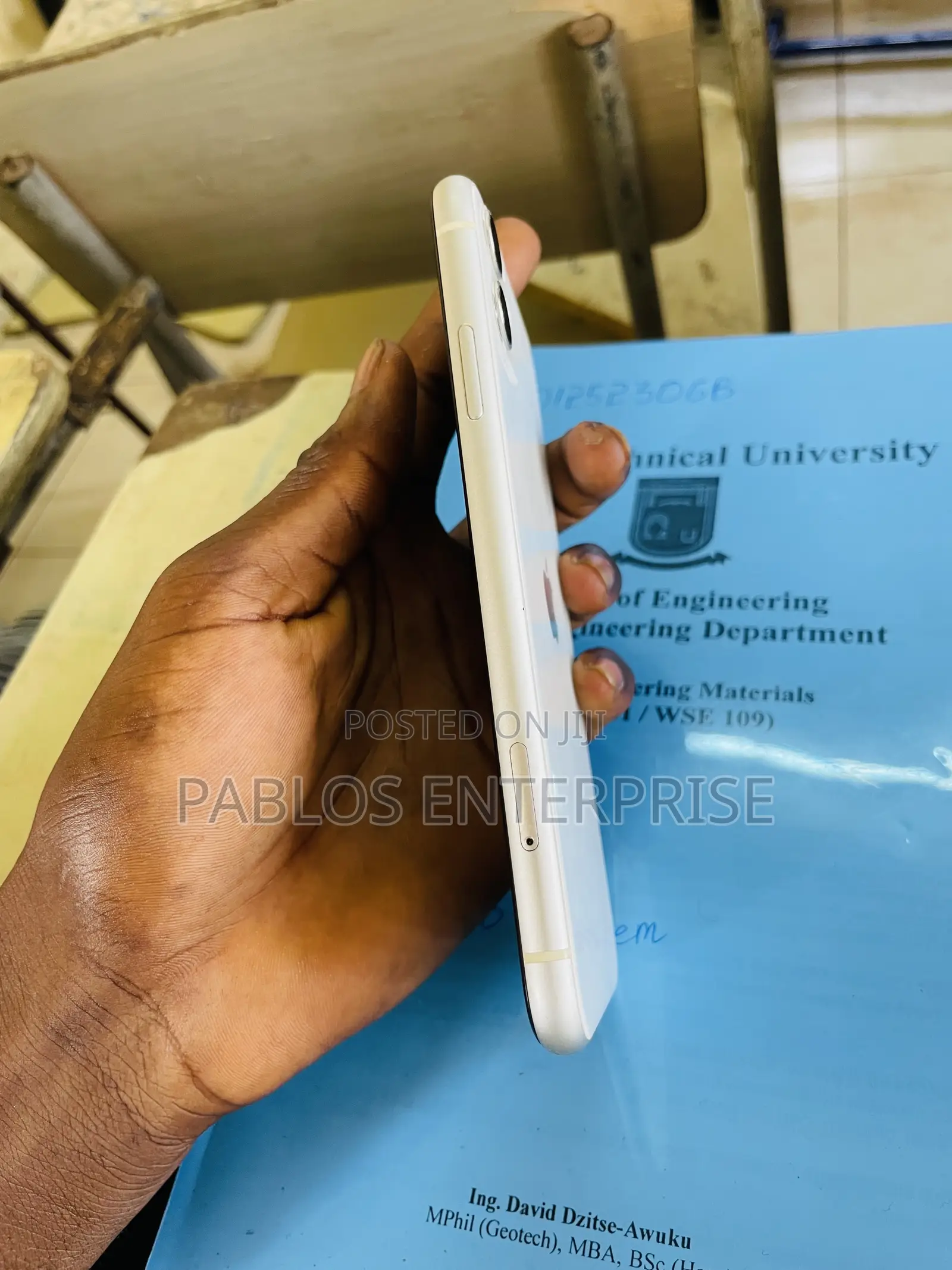 Apple iPhone 11 64 GB White