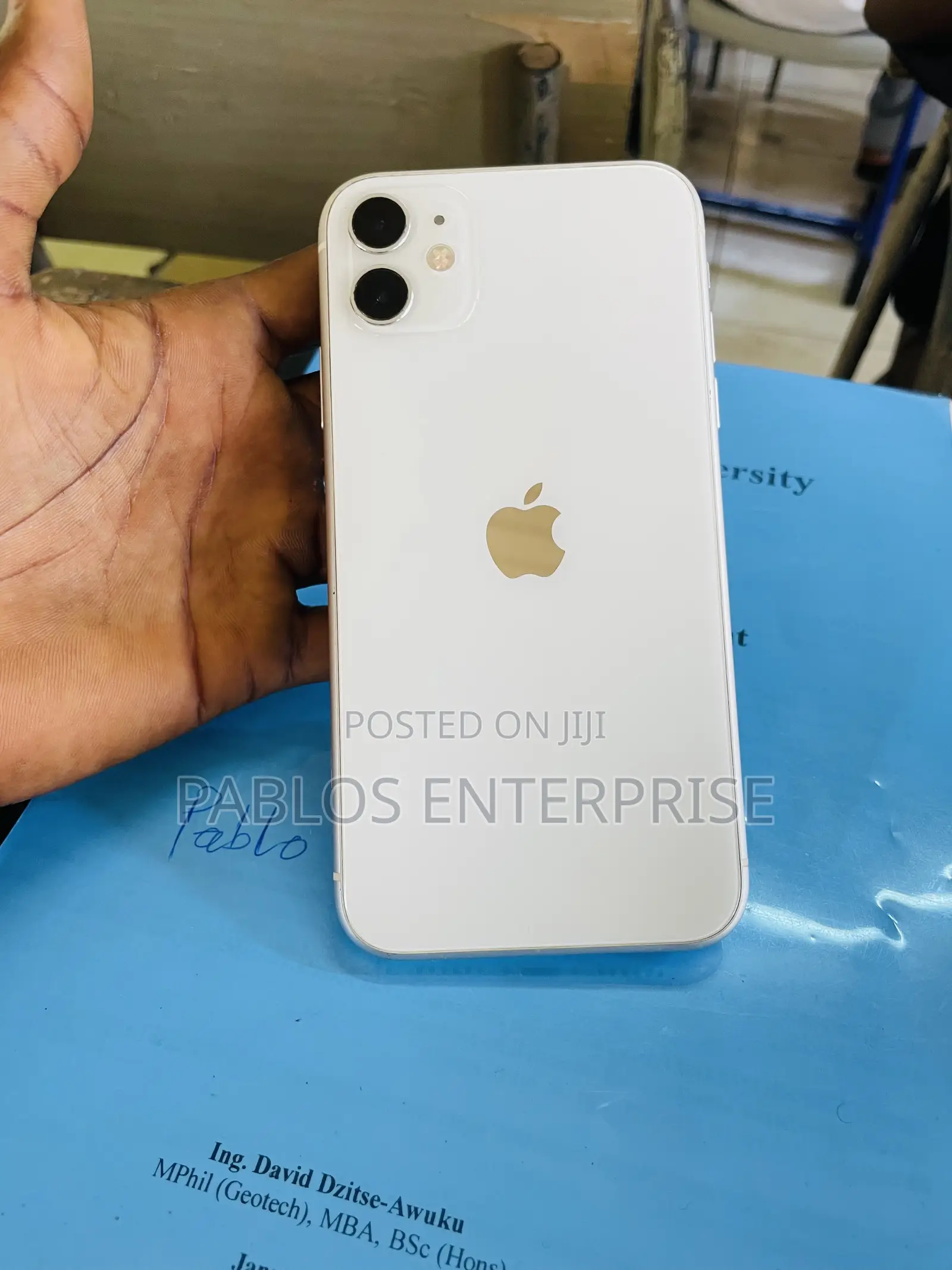 Apple iPhone 11 64 GB White